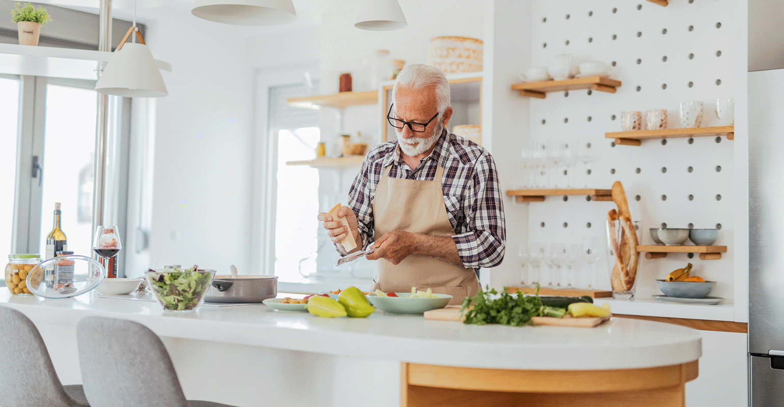 Mediterranean diet reduces risk of cognitive decline in older people ...